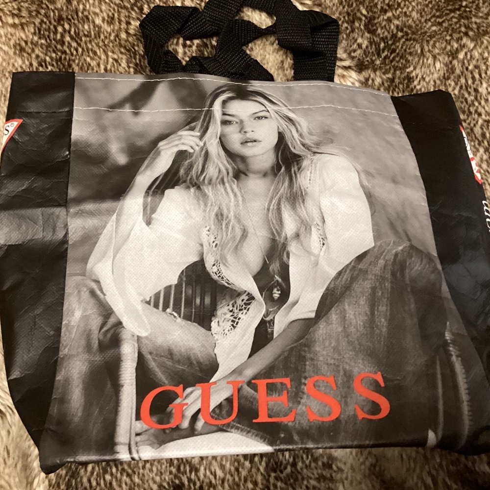 Guess Reusable Shopping Bag with GiGi - medium size - Picture 2 of 5